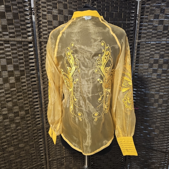 Romantic Blouse - Picture 3 of 6